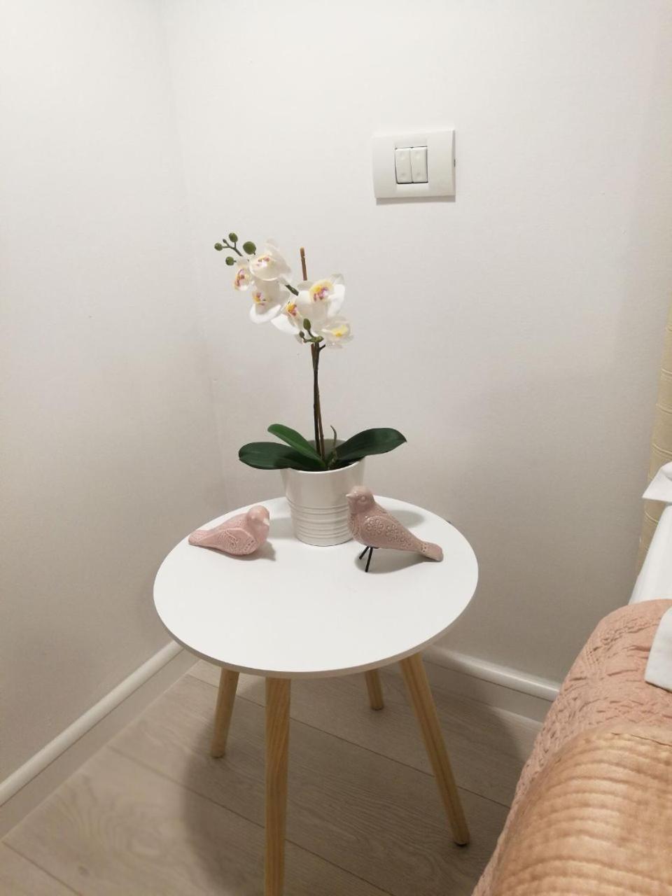 Metropole Apartments Invilla Old City Букурещ Екстериор снимка