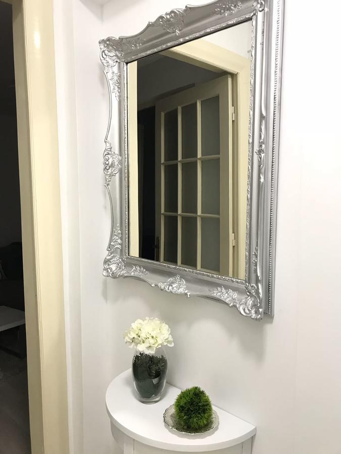 Metropole Apartments Invilla Old City Букурещ Екстериор снимка
