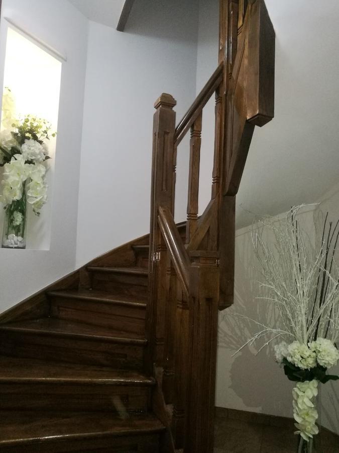 Metropole Apartments Invilla Old City Букурещ Екстериор снимка