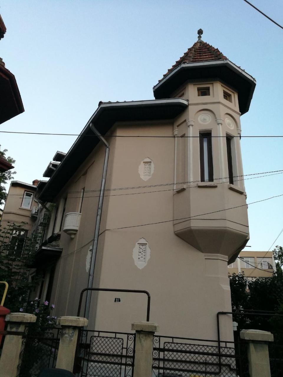 Metropole Apartments Invilla Old City Букурещ Екстериор снимка