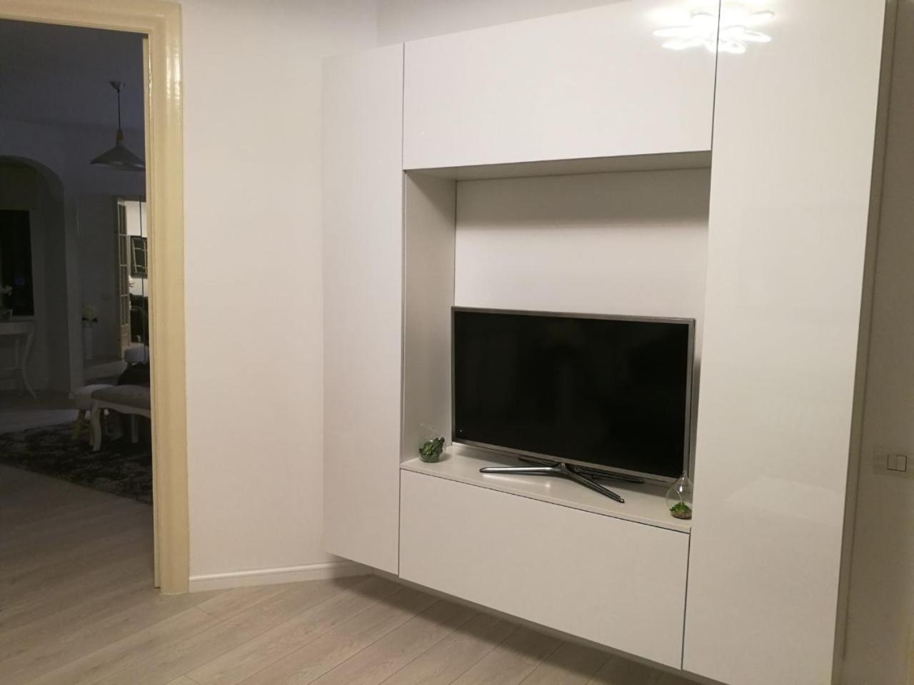 Metropole Apartments Invilla Old City Букурещ Екстериор снимка